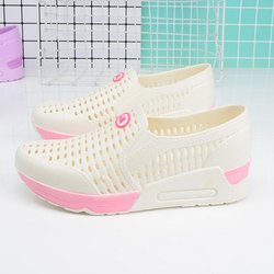 Sommer weiße Sandalen für Mädchen mit dicker Sohle, hohle Baotou-Lochschuhe, atmungsaktive Strandschuhe, wasserdicht, rutschfest, sonnige Regenstiefel 38