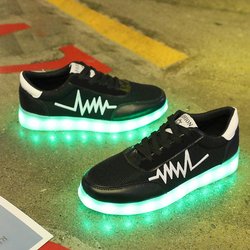 Größe 35–44 Schuhe mit Lichtern, USB-Aufladung, leuchtende Turnschuhe mit hellen Schuhen, leuchtende Turnschuhe für Männer und Frauen, Krasovki mit Hintergrundbeleuchtung, leuchtende Sohle 44