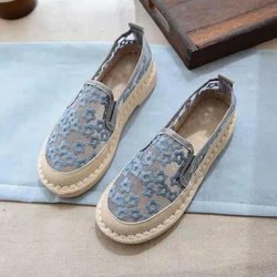 Spitze atmungsaktive Sandalen bestickt Mesh Komfort flache Sohle handgefertigte Schuhe einfarbig vielseitige leichte Freizeitschuhe 39 blau