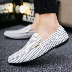 Alte Peking-Stoffschuhe Atmungsaktive Herren-Freizeitschuhe Studentenschuhe Flache Herren-Fahrschuhe Frühlings- und Sommer-Herrenschuhe Bohnenschuhe 44 weiß