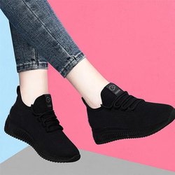 Schwarze alte Peking-Stoffschuhe, Damen-Arbeitsschuhe, Küchenarbeitsschuhe, langlebig, nicht müde, vier Jahreszeiten, Mutterschuhe 35