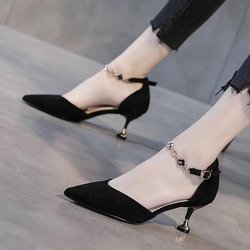 Weiche High Heels für Damen im Frühling und Sommer, große spitze Zehenpartie, coole Schuhe, atmungsaktive Freizeitsandalen für Bürodamen 35 schwarz