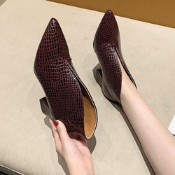 Fahsion Chelsea Boots Damen Herbst Schlangenmuster Kurze Stiefel V Ausschnitt Spitze Dicke Absatz Stiefel 38 rot