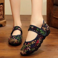 Bequeme Stoffschuhe für Damen im Frühjahr und Sommer, große Größe, bestickte Arbeitsschuhe mit weicher Sohle, passende Freizeitschuhe für jede Gelegenheit 40
