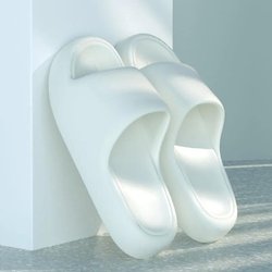 Weiche Hausschuhe für Damen, minimalistischer, lässiger Stil, hochhackige Hausschuhe für den Innenbereich, rutschfeste und leichte Hausschuhe für den Sommer 42/43 weiß