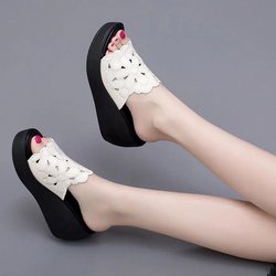 Keilabsatz-Hausschuhe für Damen, Biskuitkuchen, dicker Boden, Fischmaul, Flip-Flops, weicher Boden, schwarze, ausgehöhlte Sandalen und Hausschuhe 38 weiß