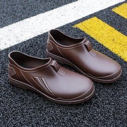 Rainshoes Herrenmode Kunststoff rutschfeste wasserdichte Schuhe Arbeitsschuhe Low Top Short Barrel Küchenschuhe Herren Gummischuhe 44 braun