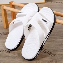 Bestellen Sie zwei Nummern größer, Herren-Sport-Hausschuhe, Sommer-Outdoor-Hausschuhe, rutschfeste und verschleißfeste Strandsandalen, Badezimmer-Badeschuhe 42-43 weiß