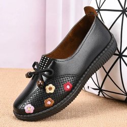 Damen-Schuhe mit weichen Sohlen, bestickte Schuhe, Frühlings-/Herbst-Lederschuhe, rutschfeste, verschleißfeste Schuhe für Mütter mittleren Alters und ältere Menschen, alte Peking-Stoffschuhe 36 schwarz