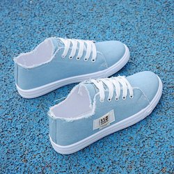Canvas Schuhe Studentinnen koreanische kleine weiße Schuhe Frühling und Sommer flache Freizeit Sport Skate Schuhe 40 himmelblaue
