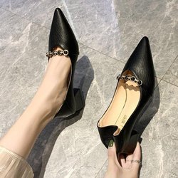 Hochhackige Schuhe aus Kunstleder Slip-in-Stil Spitze Damenschuhe Mittelhoher Absatz Pumps mit dickem Absatz Retro-Stil Weiche Schuhe aus Kunstleder mit dickem Absatz 35