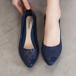 Niedrig geschnittene, wasserdichte Regenschuhe für Damen, hohle Sandalen, niedrige Absätze, Arbeitsschuhe, rutschfeste, flache Slip-On-Schuhe mit spitzer Spitze, einfache, lässige Gummischuhe 40 blau