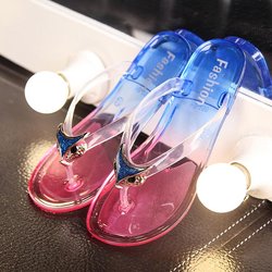Kristallmode rutschfeste Flip-Flops Strandsandalen und Hausschuhe Studentinnen Ins koreanische Version der flachen Unterseite tragen Hausschuhe 40