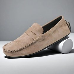 Designer Leder Freizeitschuhe für Herren Hohe Qualität Mode Bequem Herren Slipper Flats Große Größe Fahrschuhe 43 braun