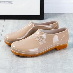 Frühlings- und Sommerregenstiefel für Damen, niedrige Wasserstiefel, kurze rutschfeste Küchen- und Arbeitsschuhe aus Gummi mit flacher Öffnung 36