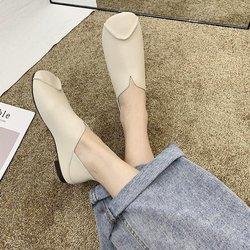 Weiche Lederschuhe für Damen mit quadratischem Kopf, leicht, verschleißfest, rutschfest, flache Herbstschuhe, weiche Sohle, leicht zu tragen, reine Farbe, vielseitige Schuhe 36 weiß