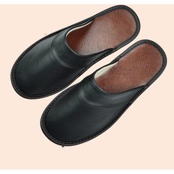 Luxus Kuhspaltleder Handgemachte Herren Hausschuhe Frühling Slipper Weiche Bequeme Schwarz Braun Schlafzimmer Indoor Flache Herren Schuhe 42-43 schwarz