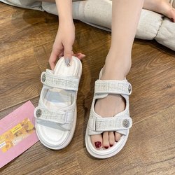 PVC-Slipper Sommerpaare Große Outdoor-Trend-Hausschuhe Damen-Hausschuhe mit flacher Sohle Herren-Sandalen mit weicher Sohle Rutschfeste Sandalen Einfache Strandschuhe 43 weiß