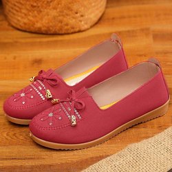 Stoffschuhe Damenschuhe Frühling und Herbst Oxblood Bottom Bestickte Schuhe Flache Unterseite Rutschfeste Schuhe mittleren Alters Einzelne Schuhe 40 rot