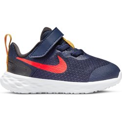 Sneakers Kind Nike Revolution 6