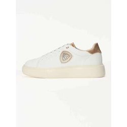 Blauer Sneaker -