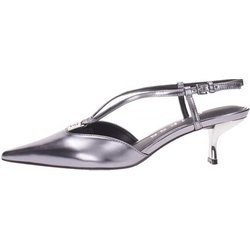 Guess Pumps -