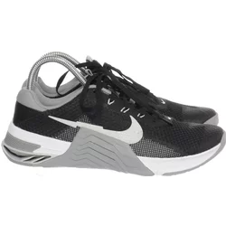 Nike - Sneaker - Herren - Größe: 42 - Schwarz