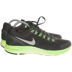 Nike - Laufschuhe - Herren - Größe: 42 - Schwarz