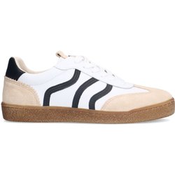 Weiße Ledersneaker mit schwarzen Details