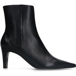 Schwarze Lederstiefeletten mit Absatz