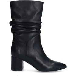 Schwarze Lederstiefel mit Absatz