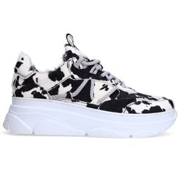 Sneaker mit Kuhfellmuster