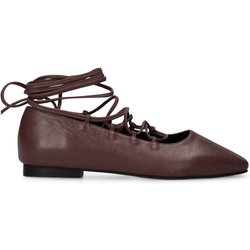 Bordeauxrote Leder-Ballerinas mit Schnürung