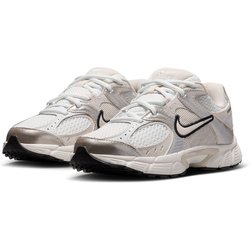 NIKE V5 RNR Sneaker Kinder 102 - summit white/lt orewood brn-sail-black 38