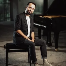 Jonathan Zelter in Marburg