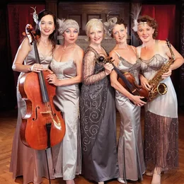 Dresdner Salon-Damen in Bad Wildbad