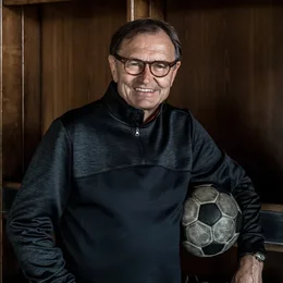 Ewald Lienen in Bielefeld