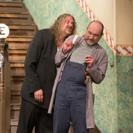 Flurwoche - Zoff im Treppenhaus - Mondpalast Herne in Herne