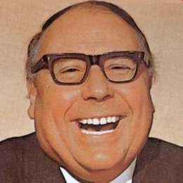 Der große Heinz Erhardt Abend - mit Hanno Loyda in Seebad Bansin