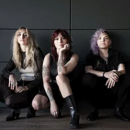 Velvet Two Stripes in Potsdam