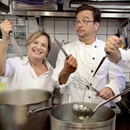 Jacqueline Amirfallah & Comedy Company in Uslar