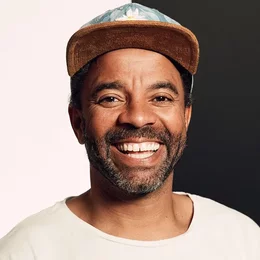 Simon Pearce in Erlangen