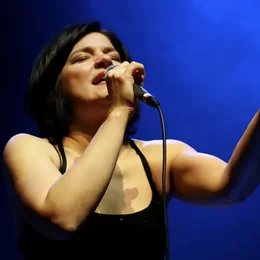 Jasmin Tabatabai & David Klein Quartett in Monheim am Rhein