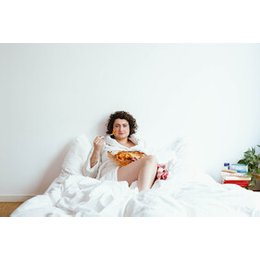 Matilde Keizer - Lasagne im Bett in Fulda