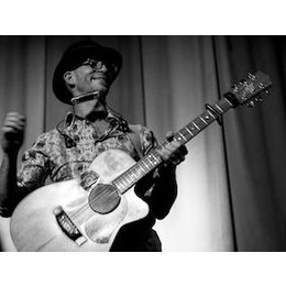 MarKuz Walach - Wohnzimmerkonzert in Halle 13 in Celle