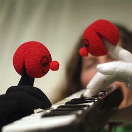 2025/26 - 2. Halbjahr - Kinderkultur - Eva Kaufmann - Rotbällchen in Freiburg im Breisgau