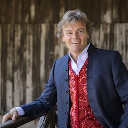 Große Solo-Weihnachtstournee in Dresden