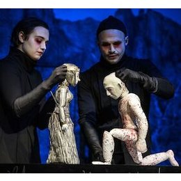 Gold Macht Liebe Tod – Das Nibelungenlied / ab 12 Jahren - Theater Waidspeicher Erfurt in Friedrichshafen
