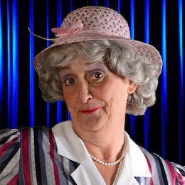 Erna hat Besuch  - Die Kabarett-Bingo-Show in Dinslaken