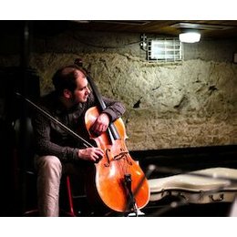 Christoph Schenker - 1 Cello - 12 Cellisten?! in Celle
